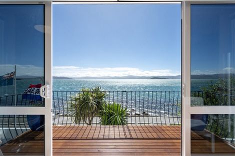 Photo of property in 709 Marine Drive, Eastbourne, Lower Hutt, 5013