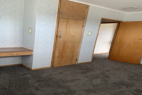 Photo of property in 43 Mason Street, New Lynn, Auckland, 0600