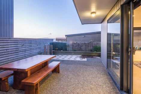 Photo of property in 11 Lacebark Lane, Woodridge, Wellington, 6037