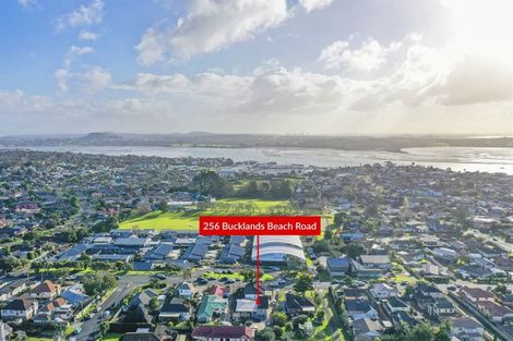 Photo of property in 256a Bucklands Beach Road, Bucklands Beach, Auckland, 2012