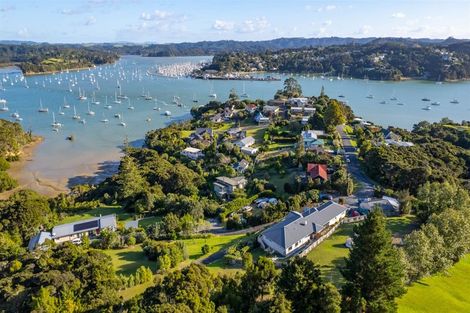 Photo of property in 5 Deeming Road, Okiato, Russell, 0272