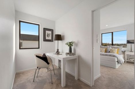 Photo of property in 31c Weatherly Road, Torbay, Auckland, 0630