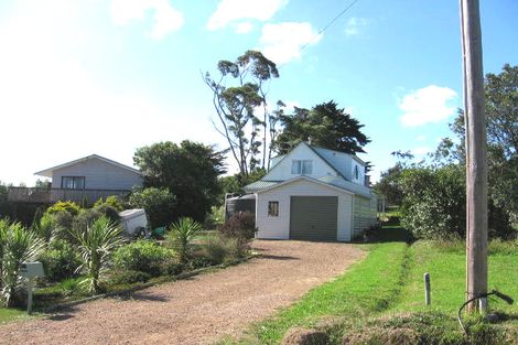 Photo of property in 11 Waiata Road, Onetangi, Waiheke Island, 1081