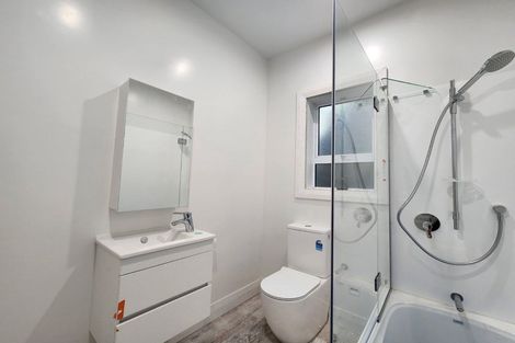 Photo of property in 38 Hawker Street, Mount Victoria, Wellington, 6011