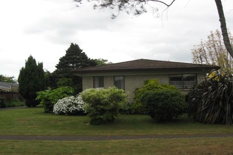Photo of property in 2/26 Kindergarten Drive, Conifer Grove, Takanini, 2112