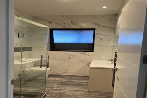 Photo of property in 12 Te Awa Place, Red Beach, 0932