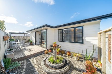 Photo of property in 11 Poulson Grove, Trentham, Upper Hutt, 5018