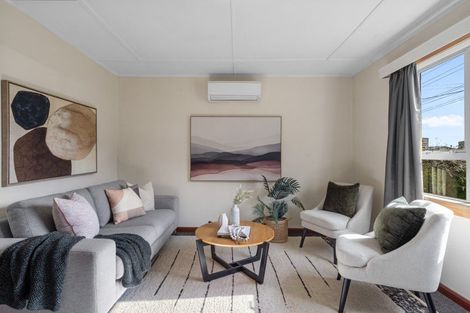 Photo of property in 5 Parkers Road, Tahunanui, Nelson, 7011
