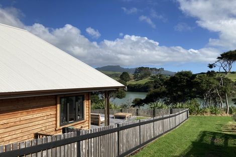 Photo of property in 10 Pekapeka Street, Raglan, 3225