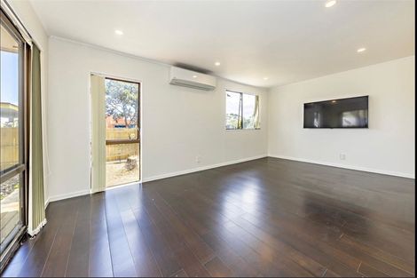 Photo of property in 1/149 Te Irirangi Drive, Flat Bush, Auckland, 2019