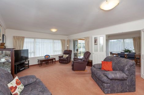 Photo of property in 90 Realm Drive, Paraparaumu, 5032