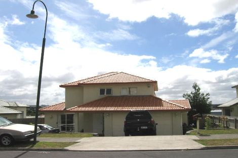 Photo of property in 8 Black Teal Close, Unsworth Heights, Auckland, 0632