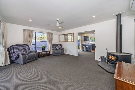 Photo of property in 13 Brooker Place, Kirwee, Darfield, 7571