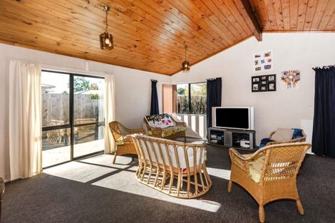 Photo of property in 2/16 Boundary Road, Opaheke, Papakura, 2113