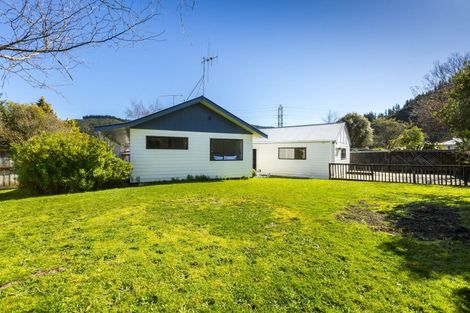 Photo of property in 1 Moonstone Grove, Birchville, Upper Hutt, 5018