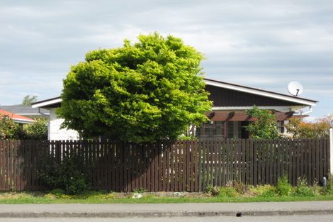 Photo of property in 77 Johns Road, Rangiora, 7400