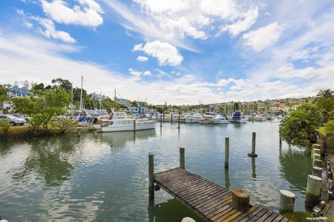 Photo of property in 10 Craig Road, Milford, Auckland, 0620