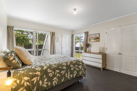 Photo of property in 2 Newberry Place, Richmond Heights, Taupo, 3330