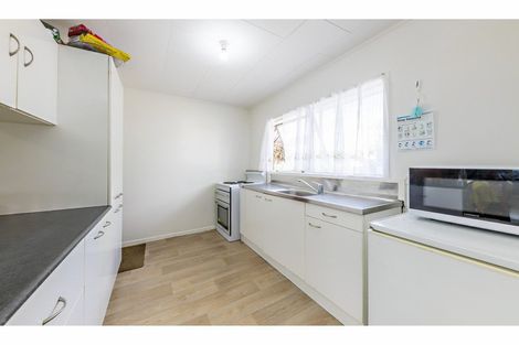 Photo of property in 32 Tamworth Close, Manurewa, Auckland, 2102