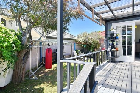 Photo of property in 36 Vagues Road, Northcote, Christchurch, 8052