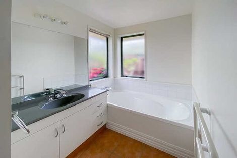 Photo of property in 4 Tulip Lane, Spreydon, Christchurch, 8024