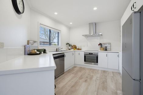 Photo of property in 129 Burns Street, Leamington, Cambridge, 3432