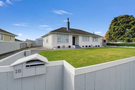 Photo of property in 18 Wakefield Street, Awapuni, Palmerston North, 4412