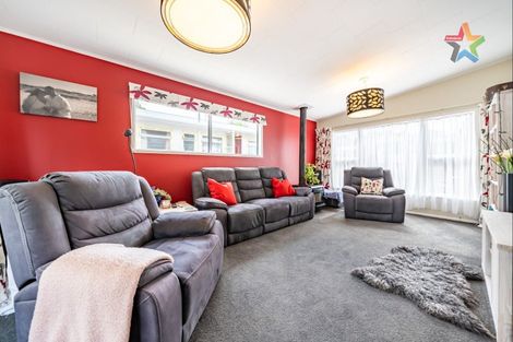 Photo of property in 33 Mcgowan Road, Wainuiomata, Lower Hutt, 5014