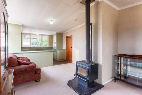 Photo of property in 73 Mclean Street, Woodville, 4920