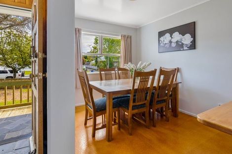 Photo of property in 52 Stottholm Road, Titirangi, Auckland, 0604