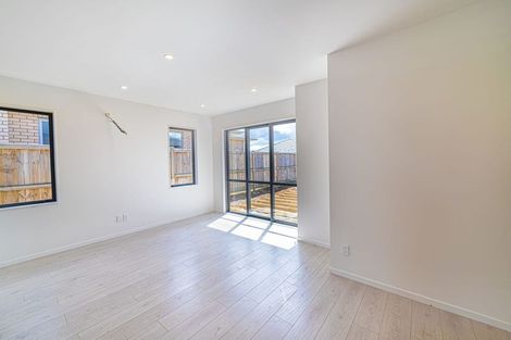 Photo of property in 18 Parton Road, Pukekohe, 2120