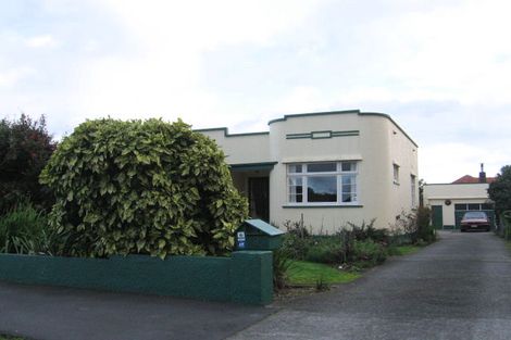 Photo of property in 8 Rangitira Avenue, Palmerston North, 4414