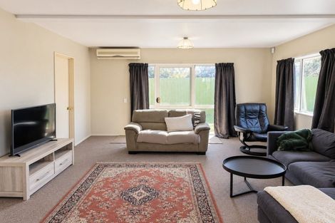 Photo of property in 1/11 Hollyford Avenue, Bryndwr, Christchurch, 8053