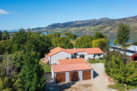 Photo of property in 27 Pisa Moorings Road, Mount Pisa, Cromwell, 9383