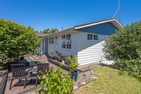 Photo of property in 42 Tui Road, Raumati Beach, Paraparaumu, 5032