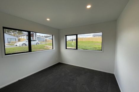 Photo of property in 25 Paihere Street, Huapai, Kumeu, 0810