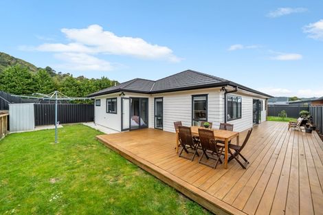 Photo of property in 11 Salisbury Crescent, Wallaceville, Upper Hutt, 5018