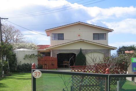 Photo of property in 37 Robert Street, Mangawhai Heads, Mangawhai, 0505