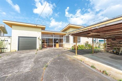 Photo of property in 93 Karaka Street, Castlecliff, Whanganui, 4501
