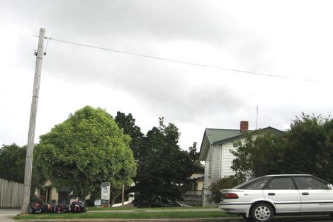 Photo of property in 1/2 East Coast Road, Milford, Auckland, 0620