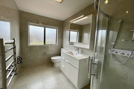 Photo of property in 26 Devon Road, Bucklands Beach, Auckland, 2012