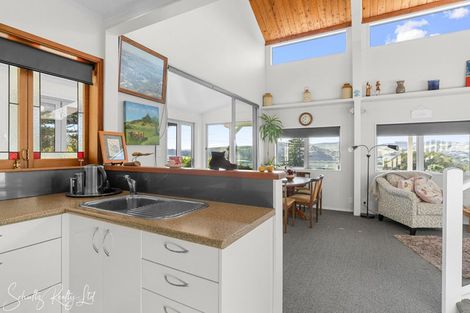 Photo of property in 12 Cliff Street, Pahi, Paparoa, 0571