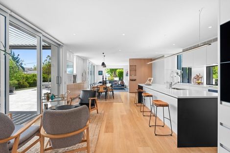 Photo of property in 57 Garden Road, Merivale, Christchurch, 8014