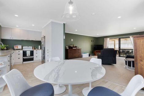 Photo of property in 38b Bell Road, Western Heights, Rotorua, 3015