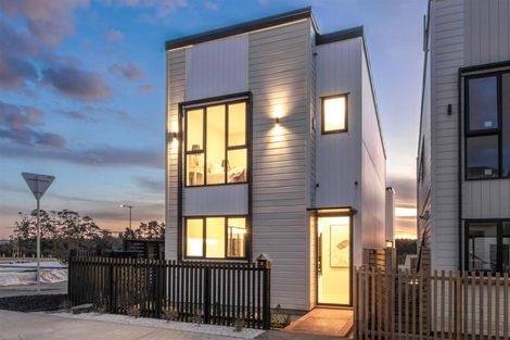 Photo of property in 4 Greenbrier Street, Westgate, 0814