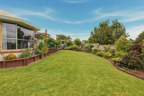 Photo of property in 2 Karamu Terrace, Pyes Pa, Tauranga, 3112