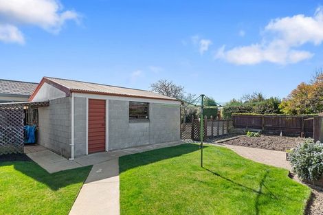 Photo of property in 9 Lowry Avenue, Redwood, Christchurch, 8051