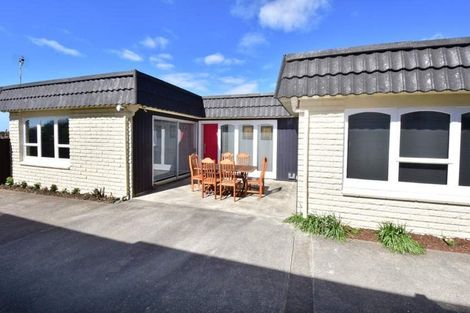 Photo of property in 1/45 Castor Bay Road, Castor Bay, Auckland, 0620