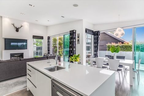 Photo of property in 42 Livingstone Street, Westmere, Auckland, 1022