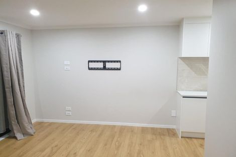 Photo of property in 32 Cooladawson Drive, Flat Bush, Auckland, 2019